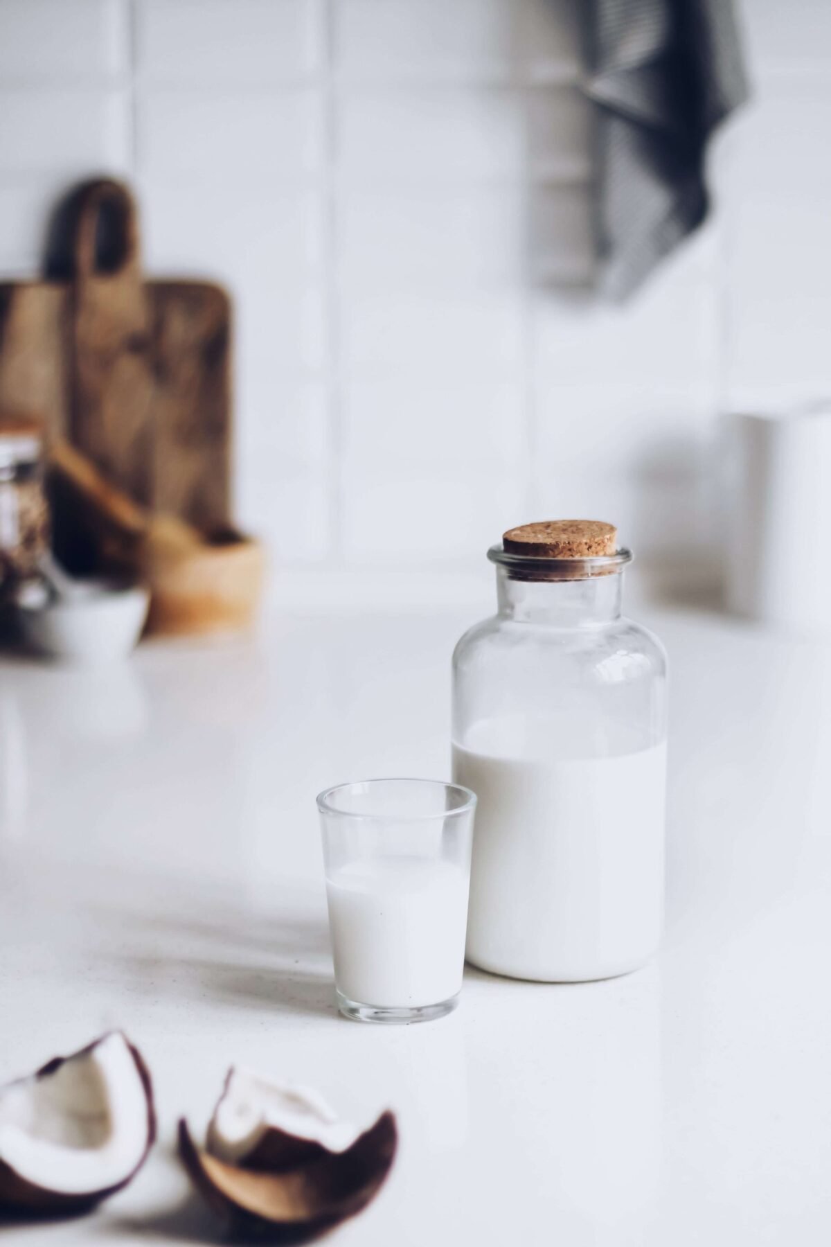 Retro Glass Jug (330 ml) - Image 1